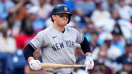 As MLB teams spend more than $1.5 billion ahead of an expected lockout, the Chicago Cubs have stayed largely on the sidelines — making only minor signings such as Clint Frazier and Yan Gomes