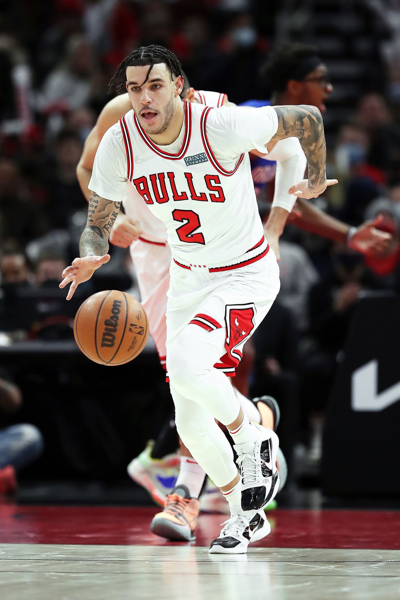Bulls guard Lonzo Ball (2) brings the ball up against the Magic in the second half.