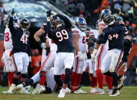With changes likely on the way for the Chicago Bears, the defense sets the tone for a fun home finale with 2 takeaways in the first 4 minutes vs. ex-Bear Mike Glennon