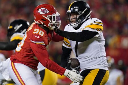 Kansas City Chiefs roll past the Pittsburgh Steelers 42-21 in what was likely Ben Roethlisberger’s last game