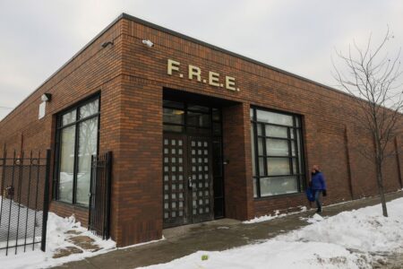 Swastikas painted on at least 1 of 2 vandalized West Rogers Park synagogues, Jewish businesses also damaged during weekend