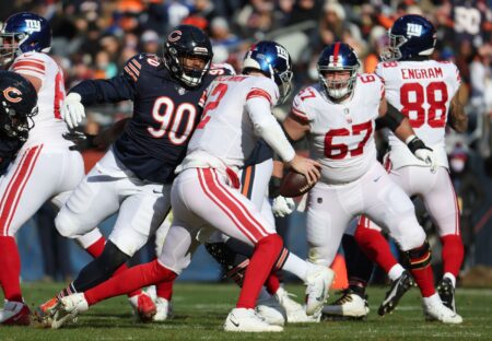 A historic day for Robert Quinn — and a miserable one for Mike Glennon. Brad Biggs’ 10 thoughts after the Chicago Bears hammered the New York Giants 29-3.