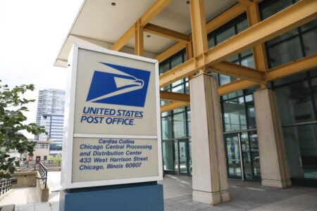 Chicago’s postmaster leaves job after 7 months