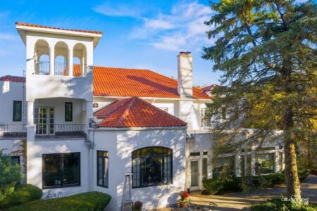 Glen Ellyn mansion that was the site of a labor-related bombing sells for $990,000