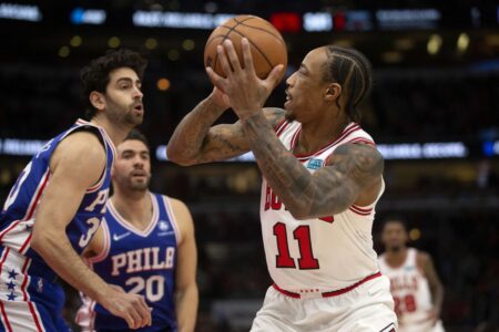 Column: DeMar DeRozan’s 45-point outing can’t push the Chicago Bulls past Joel Embiid and the Philadelphia 76ers. Will Artūras Karnišovas be active at this week’s trade deadline?