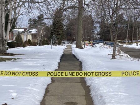Man found shot to death in driveway of Park Ridge apartment building, police say