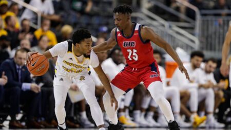UIC can play in Horizon League championships now after the conference restores the Flames’ eligibility