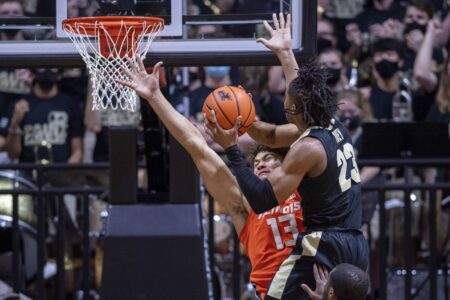 No. 13 Illinois’ 4-game winning streak ends with an 84-68 loss at No. 3 Purdue. The Illini and Boilermakers are now tied atop the Big Ten.