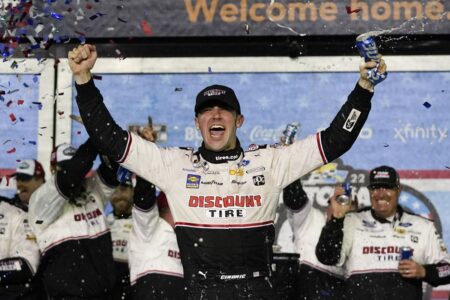 NASCAR Cup Series rookie Austin Cindric edges Bubba Wallace at Daytona 500