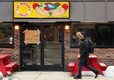 Man breaks door at The Wiener’s Circle restaurant after refusing to wear a mask