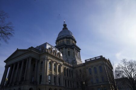9 GOP lawmakers kicked off Illinois House floor for refusing to wear masks. Democrat calls it a ‘clown show.’