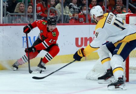 If some Chicago Blackhawks have a say, they would opt to build up the roster — not blow it up — before the trade deadline: ‘It’s 2 or 3 good pieces away’