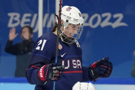 US women win to set up a 6th gold-medal hockey showdown against Canada: ‘We came here to play 7 games. We wanted the last one to be the gold-medal game.’