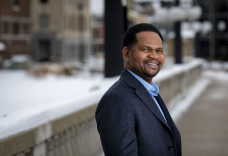 GOP candidate for governor Richard Irvin says criminal justice bill signed by Pritzker fueled crime rise, had a role in deaths of 8 law officers