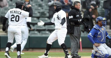 Chicago White Sox snap an 8-game losing streak on Andrew Vaughn’s 3-run homer: ‘Definitely something to build off’