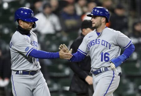 Chicago White Sox get more sloppy defense and silent bats in their 8th straight loss: ‘We’re not having any fun’