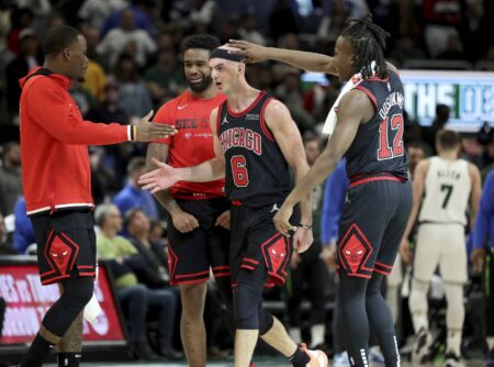 Alex Caruso anchors the Chicago Bulls’ renewed defensive effort, helping slow the high-scoring Milwaukee Bucks