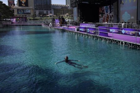 NFL draft in Las Vegas: Bellagio fountains, scuba divers, slot machines — and a Ferris wheel