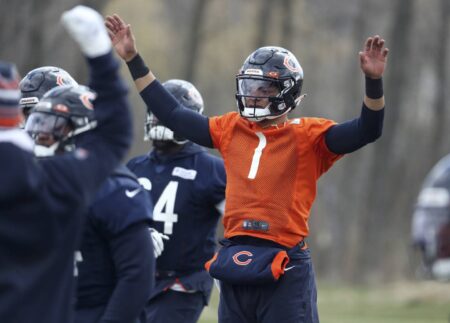 4 things we learned at Chicago Bears minicamp, including QB Justin Fields quickly adopting a ‘growth mindset’