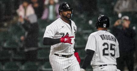 What’s the latest on Eloy Jiménez, Yoán Moncada and Joe Kelly? GM Rick Hahn updates the Chicago White Sox injuries.