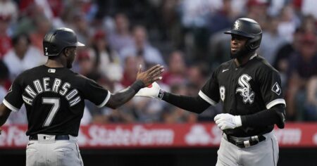 Luis Robert’s 448-foot homer headlines a 17-hit Chicago White Sox attack in an 11-4 win vs. the Los Angeles Angels