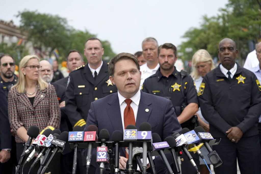 Alleged Highland Park July 4 parade shooter indicted on 117 felony charges