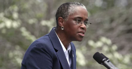 16 Chicago Housing Authority workers fired over PPP pandemic loan fraud; 17th person resigned