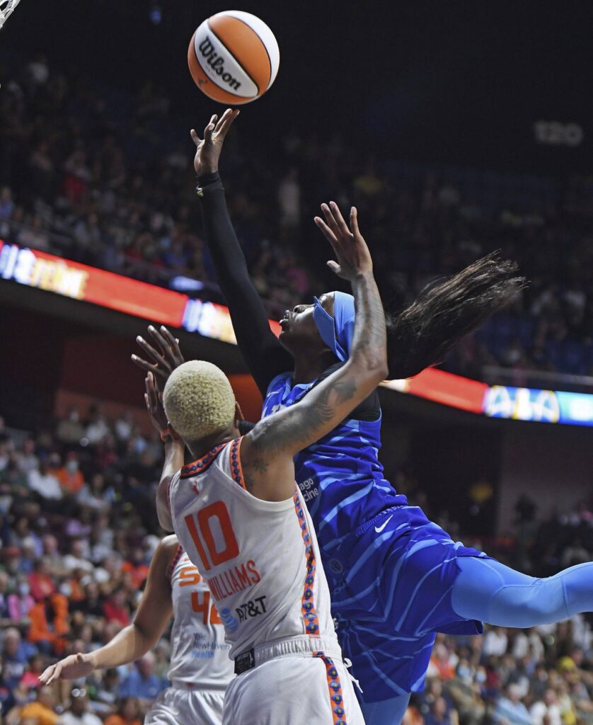 Chicago Sky score the final 9 points in overtime to defeat the Connecticut Sun 95-92