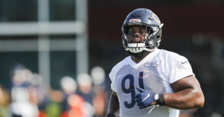 Former Chicago Bears nose tackle Eddie Goldman signs a 1-year deal with the Atlanta Falcons