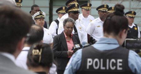 Watch live: Mayor Lori Lightfoot and officials discuss public safety during July 4 weekend