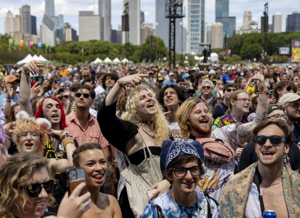 Lollapalooza doesn’t yet have a deal to stay in Chicago after this year, but talks continue