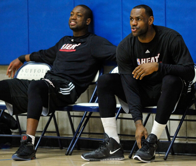 Dwyane Wade, LeBron James To Capture Journey Of 2008 Olympic Basketball Team In Netflix Documentary