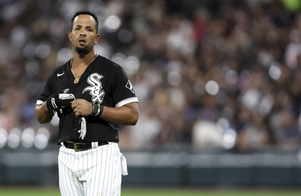 Chicago White Sox hear the boo birds after falling back to .500 with a 7-2 loss: ‘They have every right to be upset’
