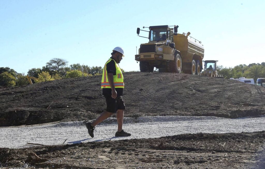 Obama Foundation revenues down in 2021 amid pandemic, delays in approval for construction
