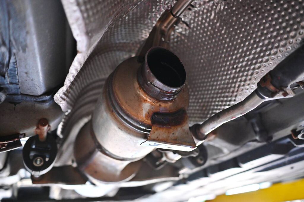 Catalytic converter theft rising in Chicago: Removing auto exhaust device takes a minute, but replacing it could take months