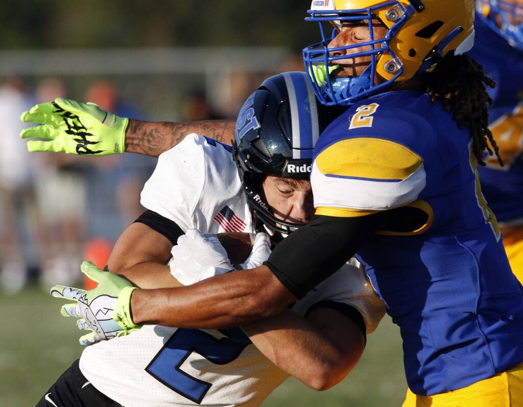 Right on the nose: James Kwiecinski runs for 116 yards and 2 TDs as Lincoln-Way East tops Crete-Monee. ‘I came out mad.’
