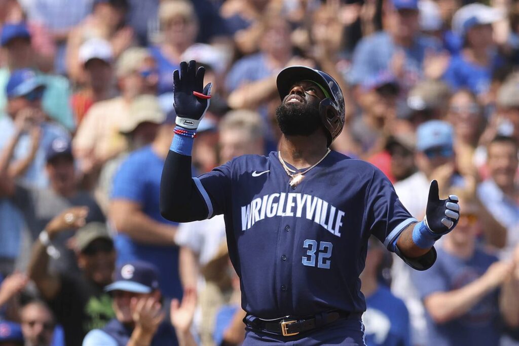 Column: The Franmil Reyes effect helps the Chicago Cubs rally past the Milwaukee Brewers 8-7 —their 8th win in 11 games