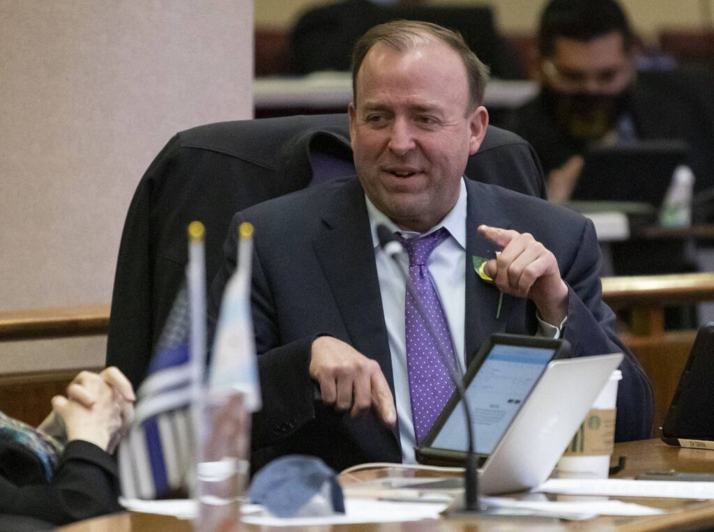 Most aldermen will get a 9.6% raise next year. Some are calling for new limits to City Council pay.