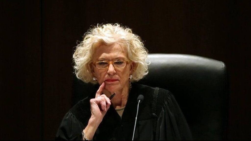 Illinois Supreme Court Chief Justice Anne Burke announces retirement