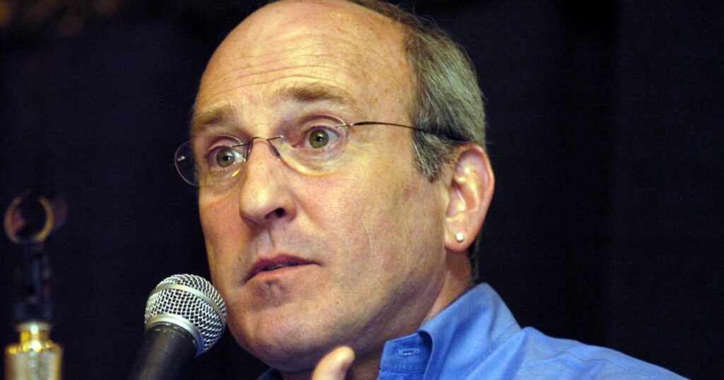 Hub Arkush, longtime Chicago Bears analyst and reporter, remains hospitalized after suffering a ‘medical emergency’ in August