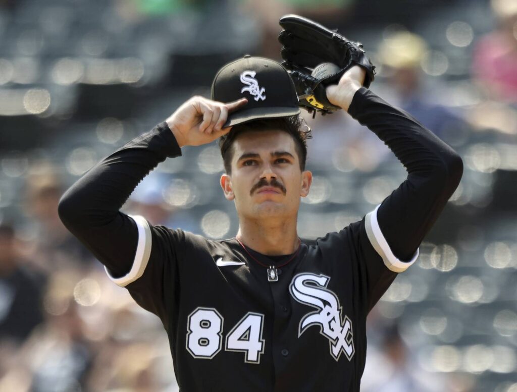 Chicago White Sox fall 4 games behind in the division with a 3-0 loss entering Thursday’s makeup game in Cleveland