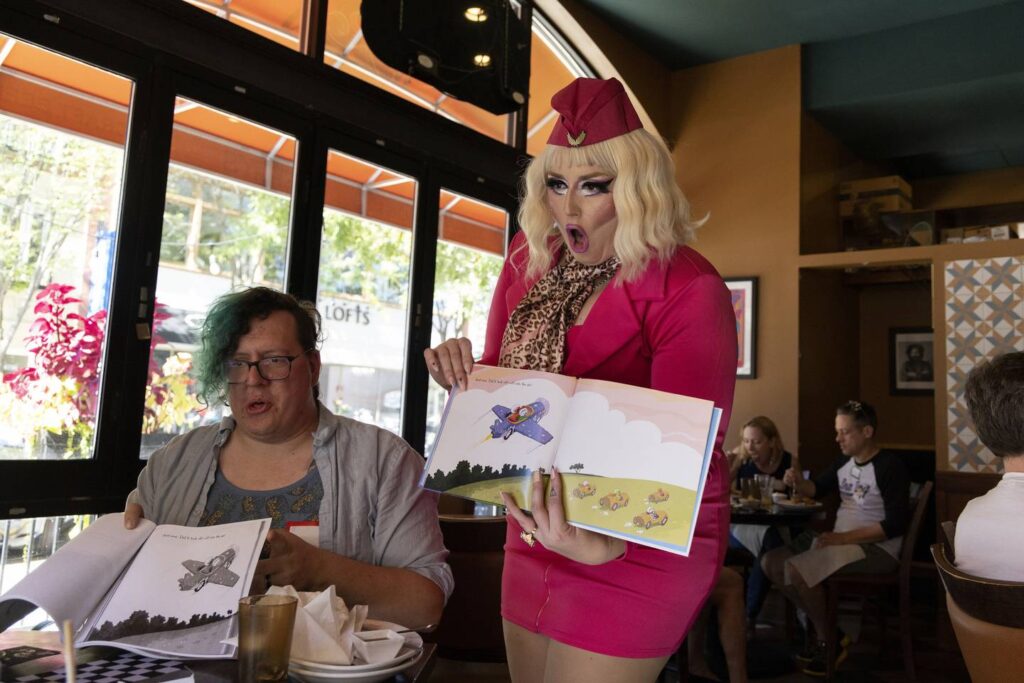 Amid mounting pushback, Illinois drag queens push forward