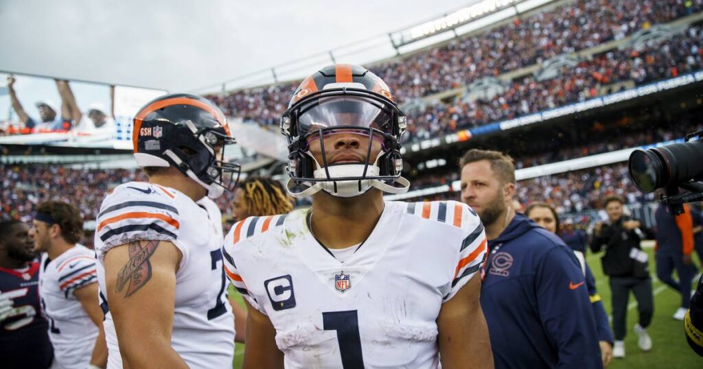 Justin Fields has to ‘learn from the mistakes’ as the Chicago Bears try to get their passing game in gear vs. the New York Giants
