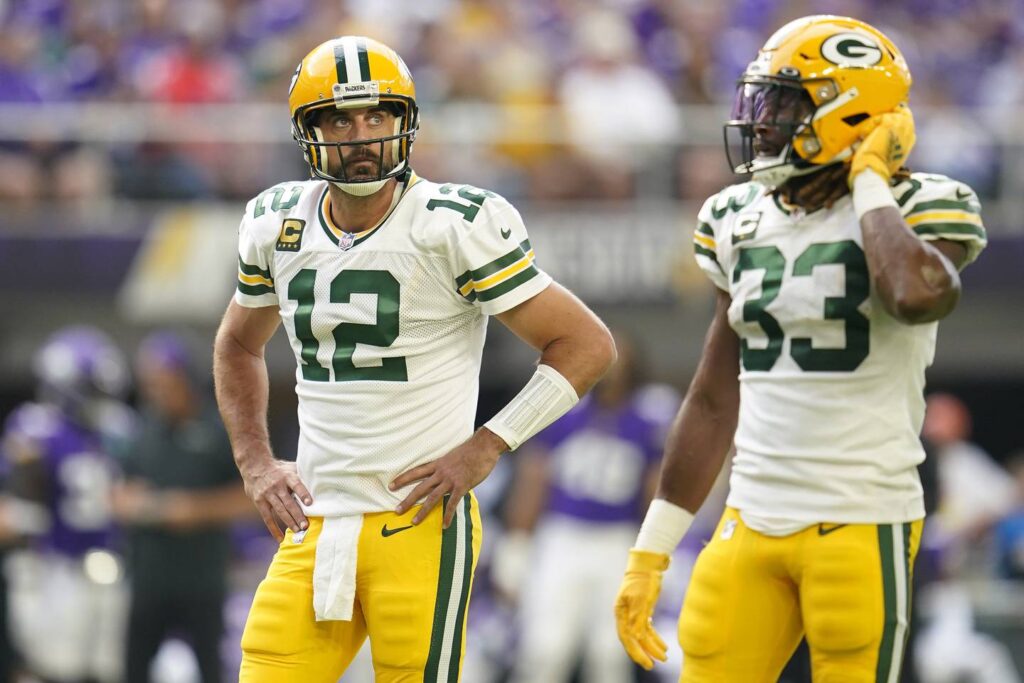 A twist to Bears-Packers week: As Chicago celebrates a win, Aaron Rodgers figures to be ‘a little bit pissed off’
