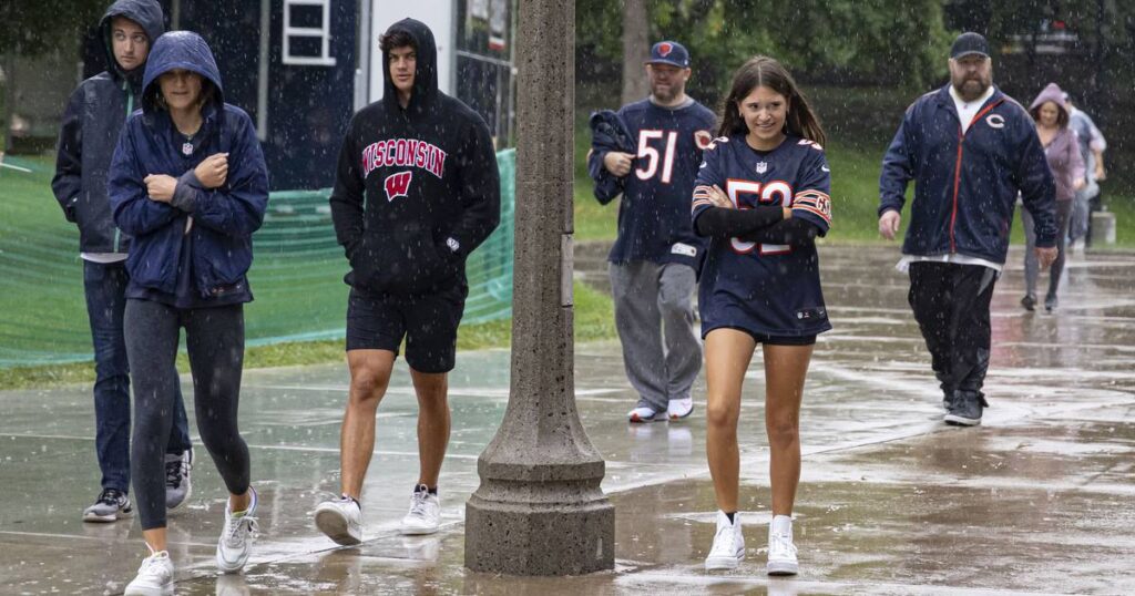 Meteorologists warn of flash floods in Chicago area Sunday morning
