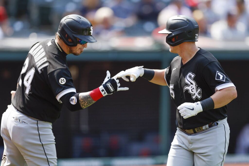 The Chicago White Sox gained ground in the AL Central with an 8-2 win vs. Cleveland. Here are 3 takeaways from the victory.