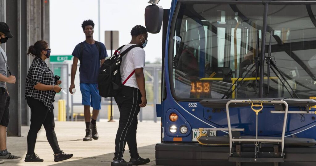 Pace to cut suspended routes, create new pass with CTA under proposed 2023 budget