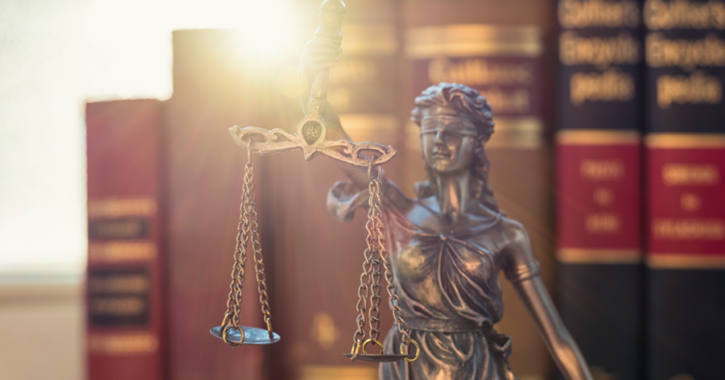 North Lawndale Restorative Justice Community Court holds ceremony for 80 graduates