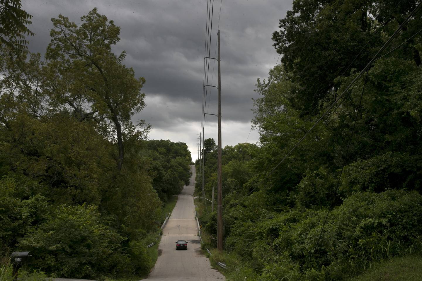 Barton sent his detectives to this rural section of Swartz Road in Kansas City, Kansas, while investigating a credit card scam involving James Lewis.