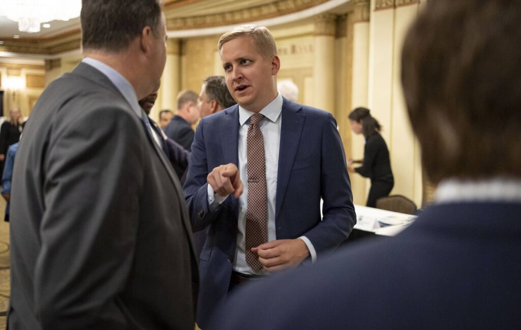 GOP state Rep. Tom Demmer questions Democratic tax, spending policies in race against Illinois Treasurer Mike Frerichs